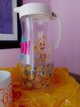 Juice jug