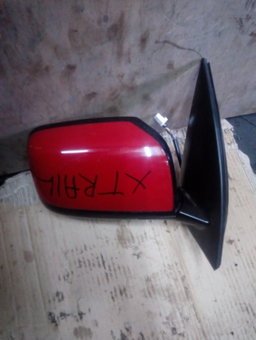 Nissan Xtrail side mirror
