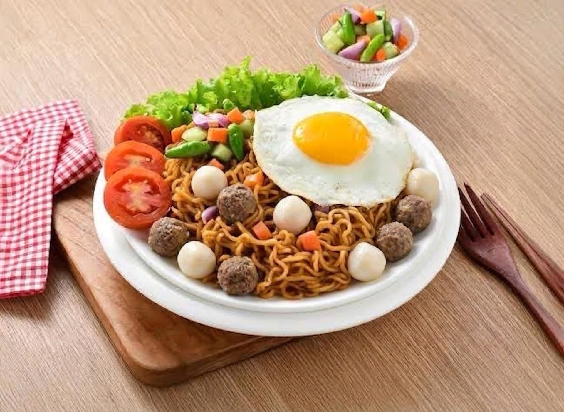 មីគោកប្រហិត+ពងទា+បន្លែ​_0