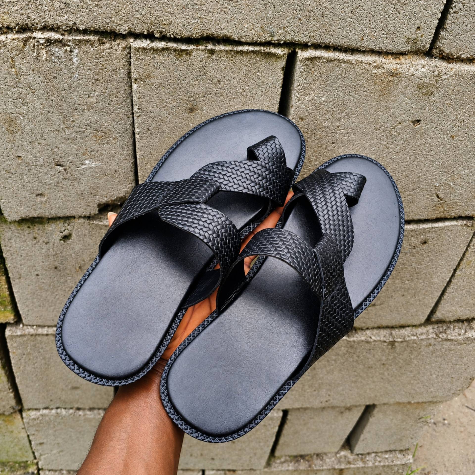 Black skin leather Pam_0