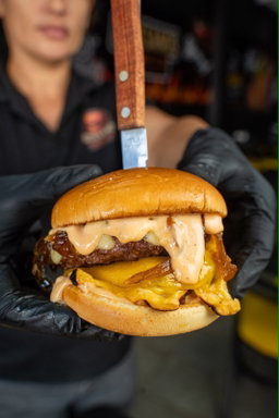 CHEESE BURGER 