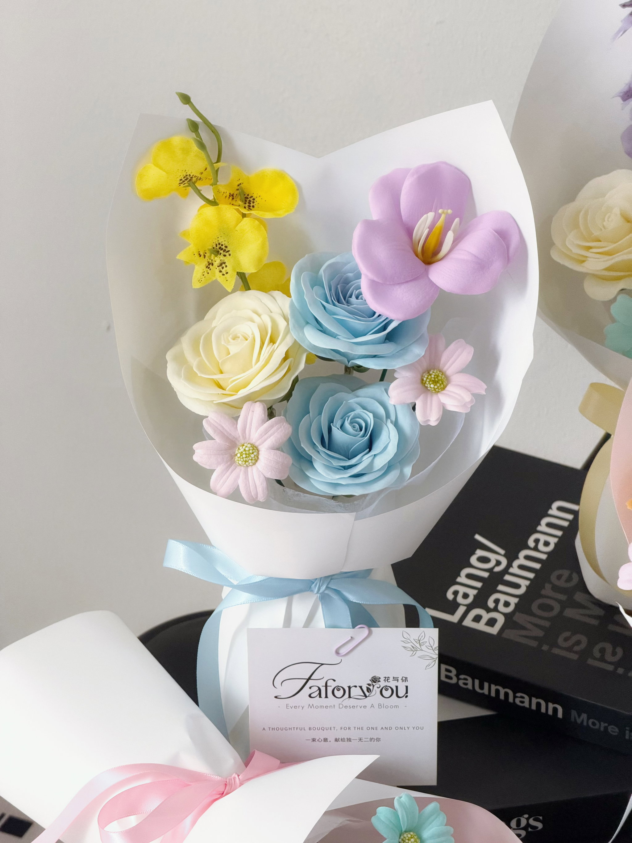 Dopamine Mixed Color Soap Flower Bouquet _3