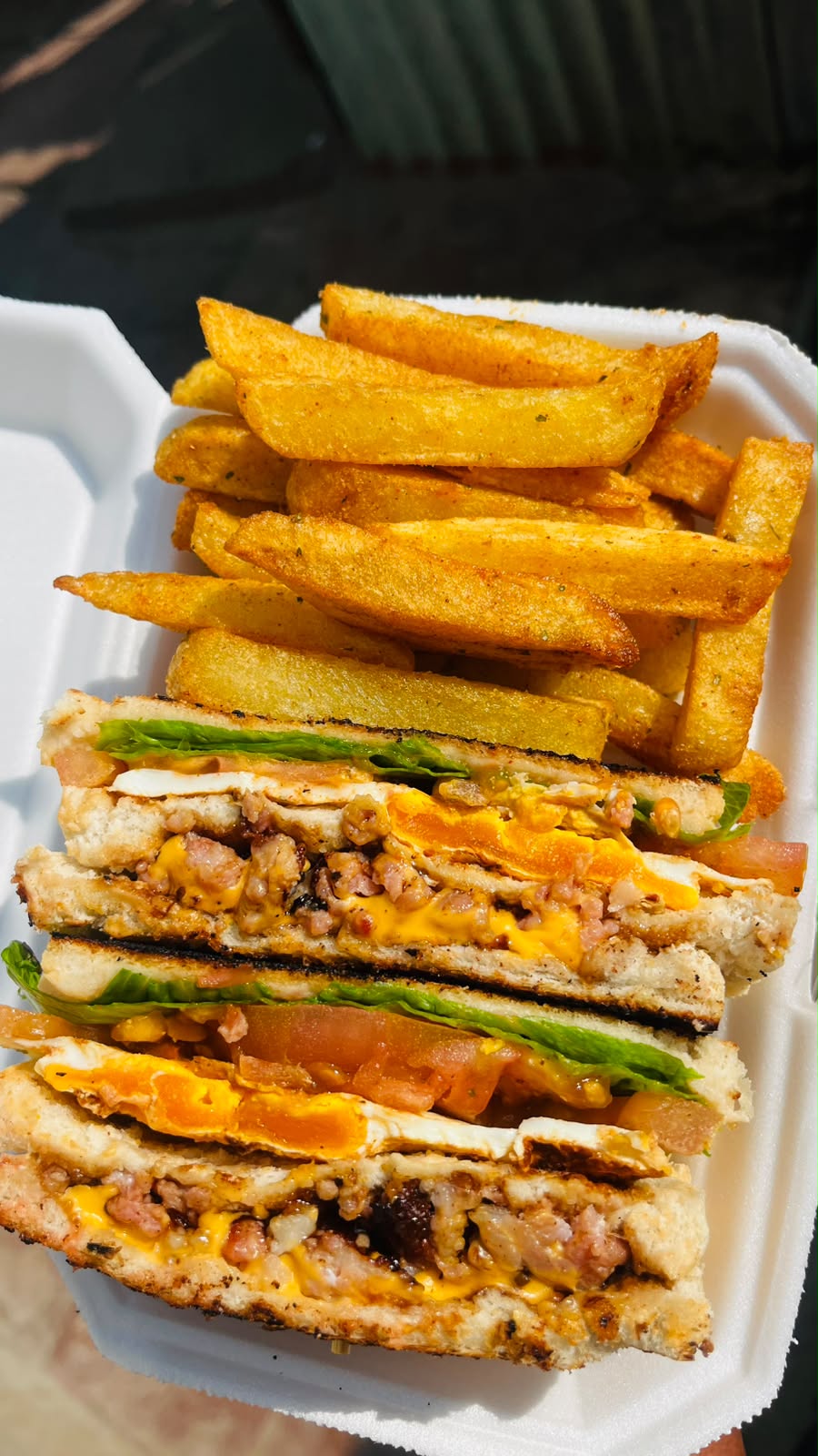 Crispy Bacon Dagwood -toseted +lettuce+ tomato+egg+bacon+ cheese 