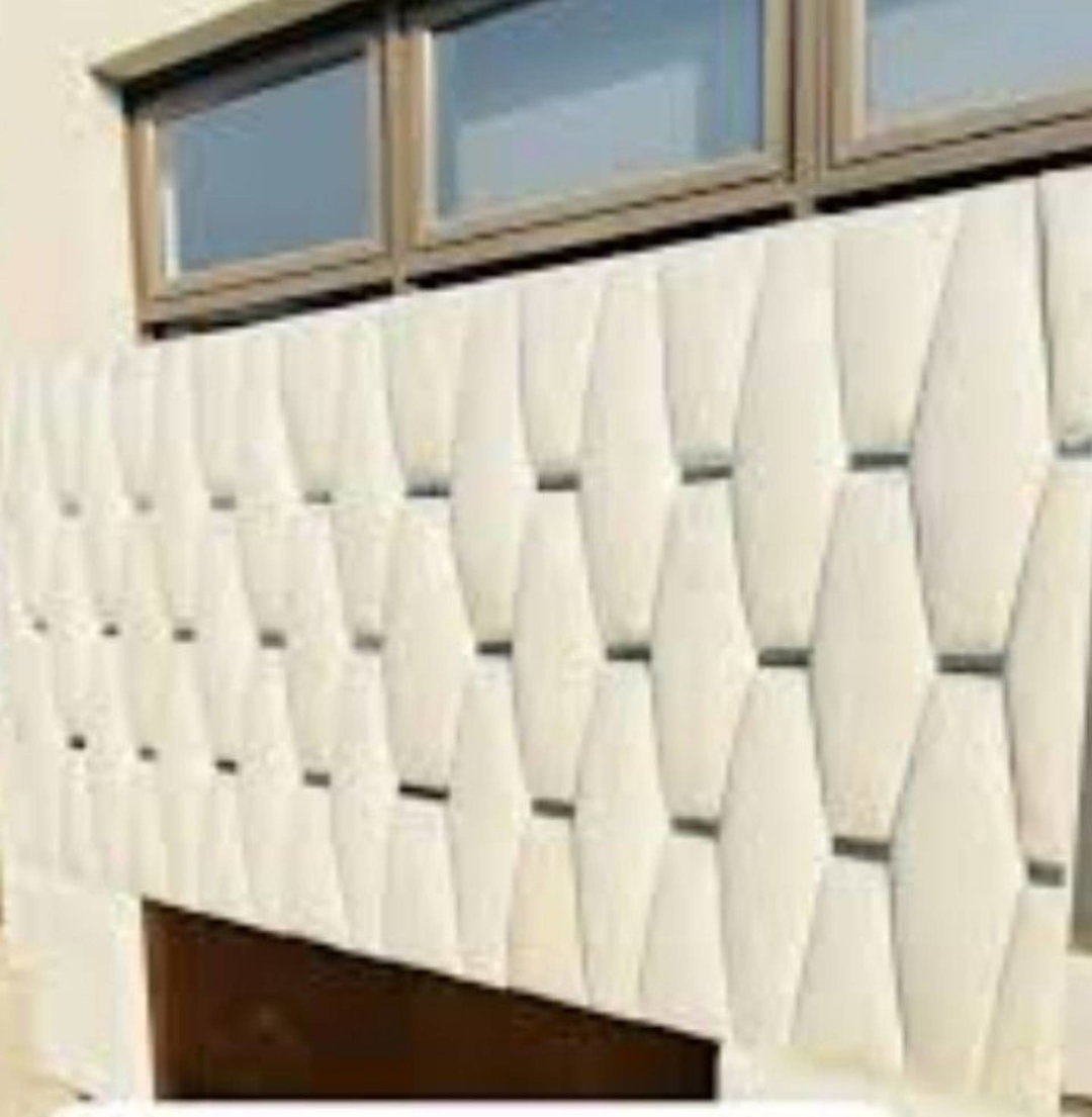 Pyramid headboard