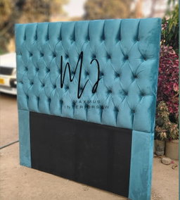 Chesterfield headboard