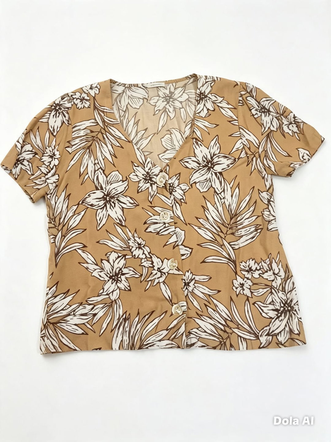 Blusa camisera con manga corta con escote en V