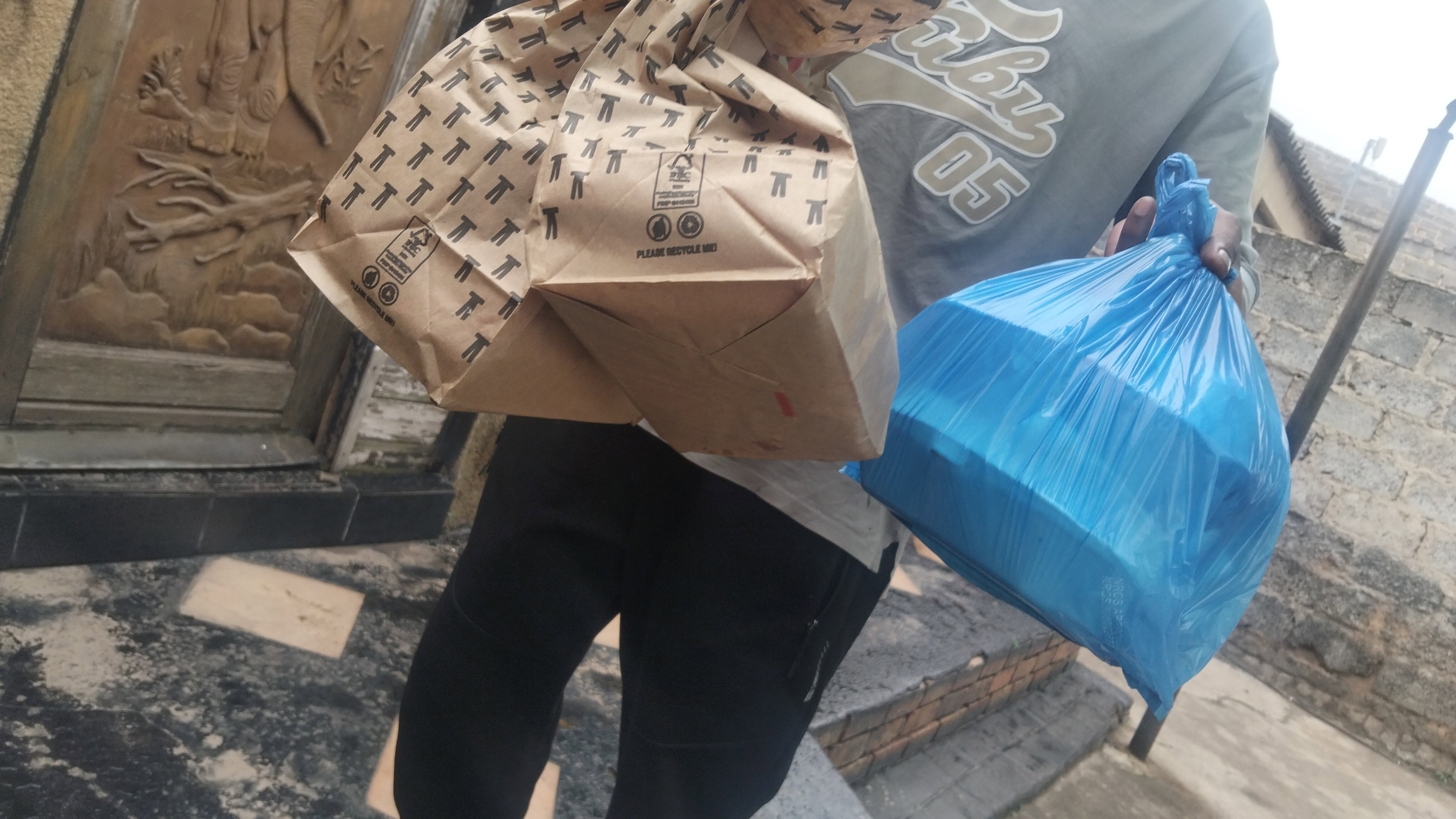 We deliver to your doorstep _14
