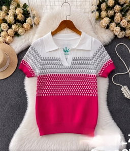Short-sleeved, fine-knit polo color-blocked, textured knit