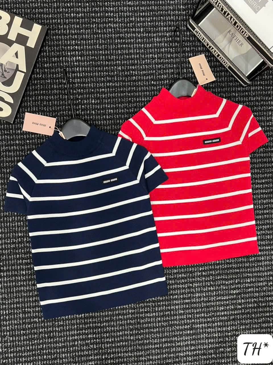 Short-sleeve knit top, mock-neck sweater_1