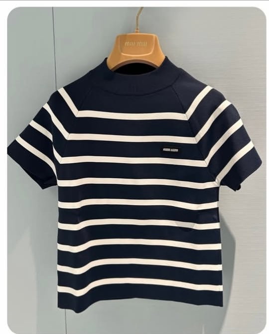 Short-sleeve knit top, mock-neck sweater_3