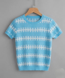 Fitted, short-sleeved fine-knit top