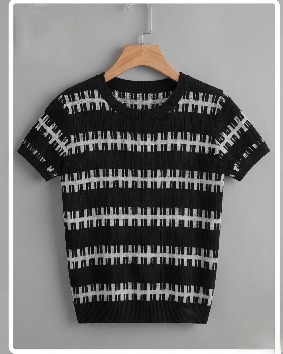 Fitted, short-sleeved fine-knit top_6