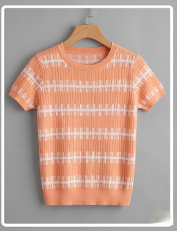 Fitted, short-sleeved fine-knit top