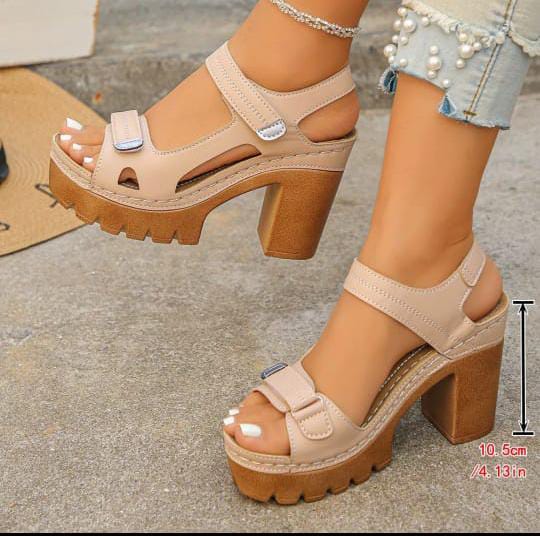 High-heeled, open-toe platform sandals sporty modern block heel._5