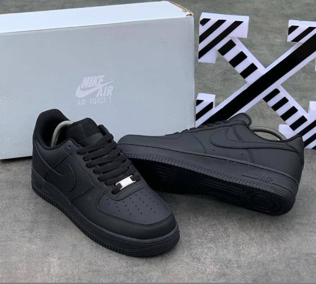Low ankle unisex sneakers
