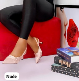 Women’s pointed-toe slingback kitten heels