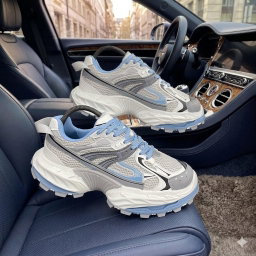 Chunky, multi layered lifestyle sneakers