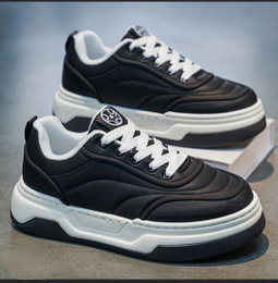 Chunky low-top fashion sneakers