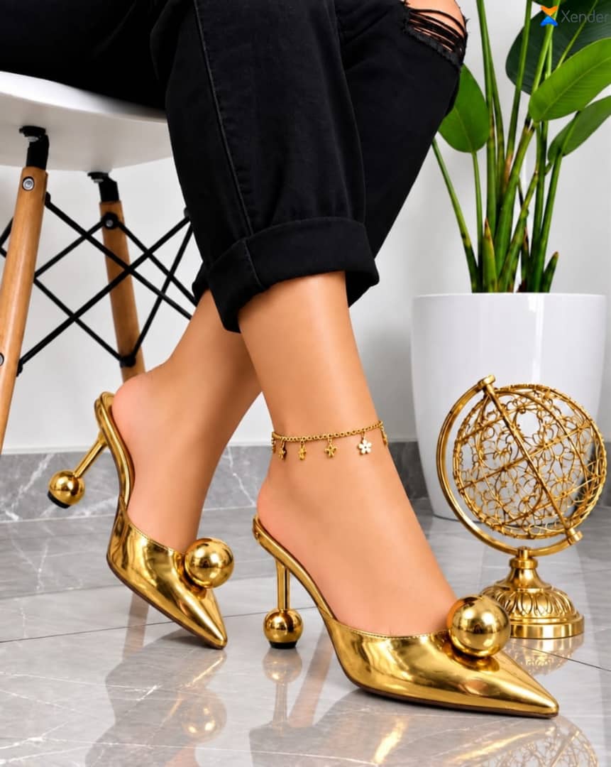 Women's patent leather pointed-toe mule heels dramatic geometric design._2