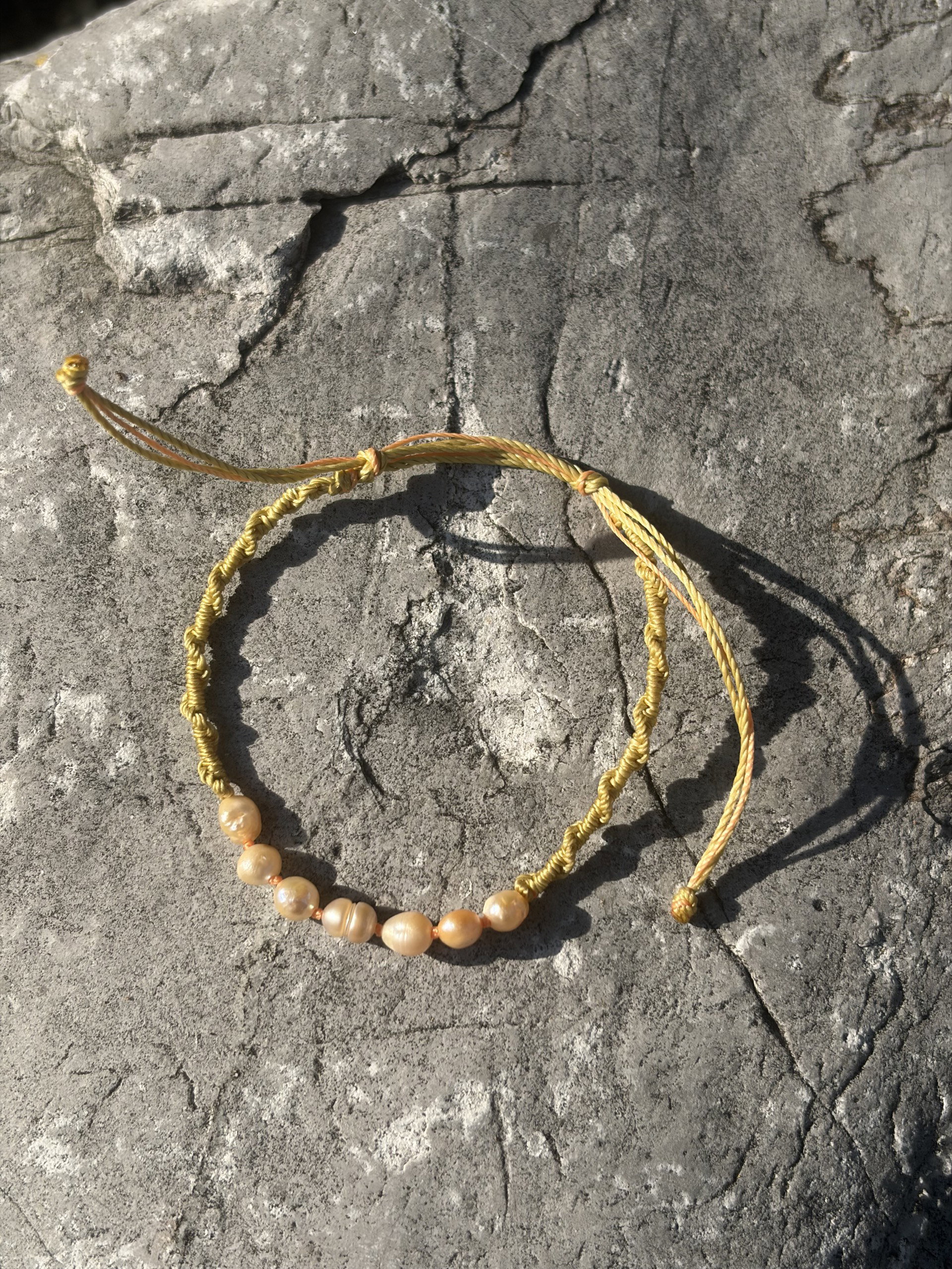 Hand Weaved Freshwater Pearl Bracelet 手工編織淡水珍珠手鏈