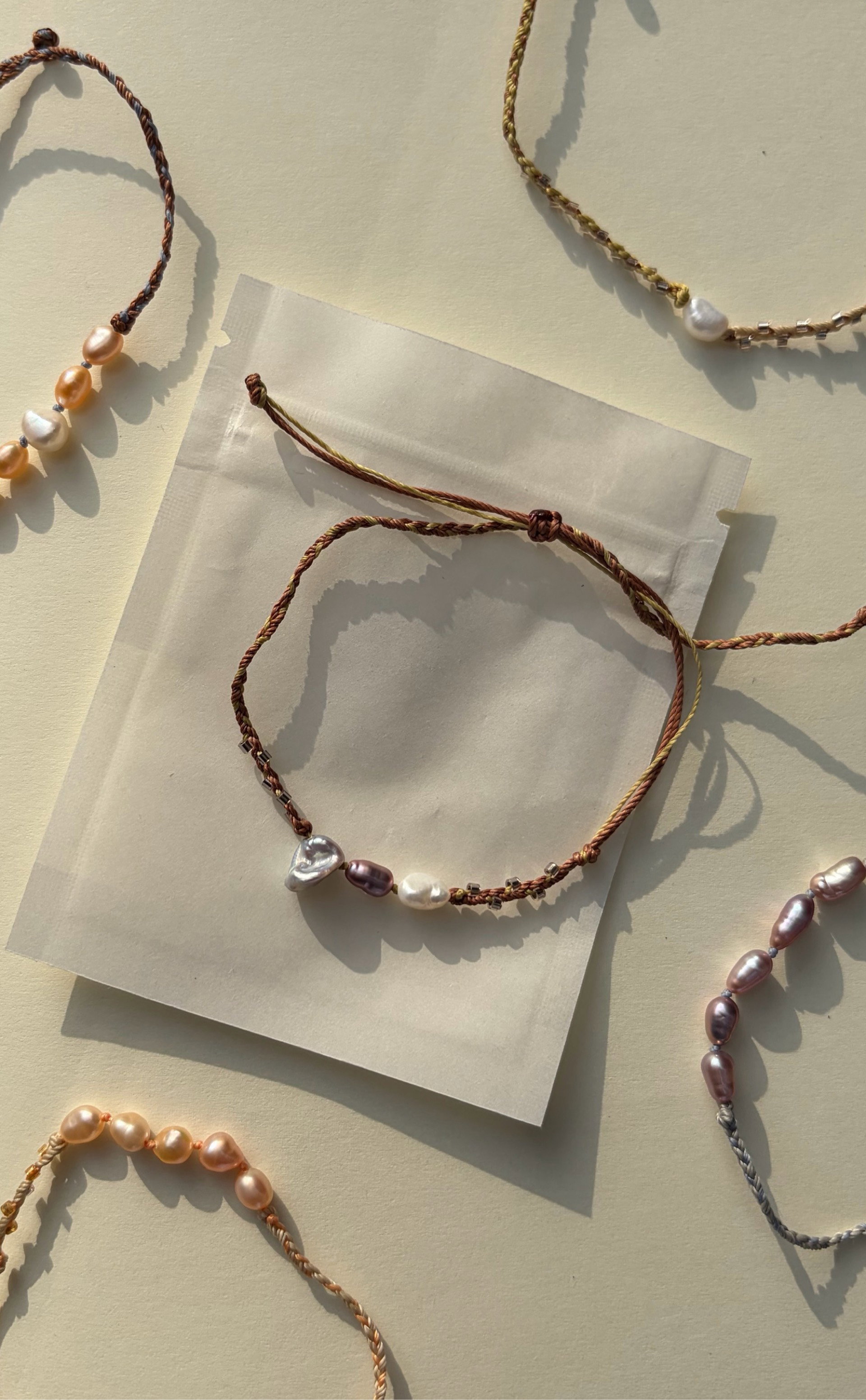 Hand Weaved Freshwater Pearl Bracelet 手工編織淡水珍珠手鏈