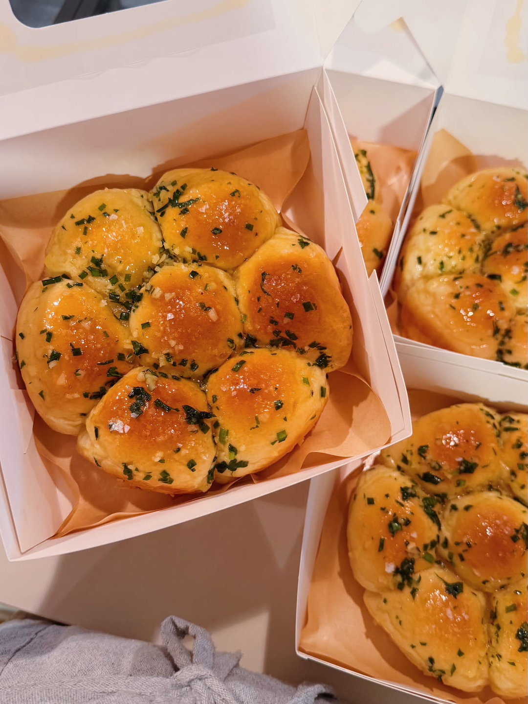 Honey Garlic & Herb Milk Buns (7pcs)