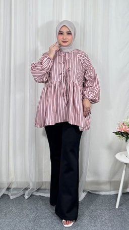 Darcie Bow & Stripe Top 🎀