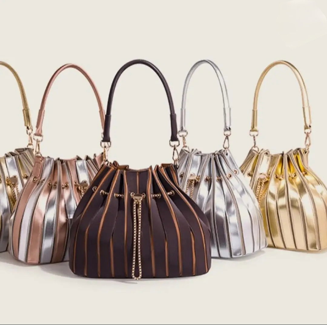 Drawstring bucket medium handbags with wallet _2