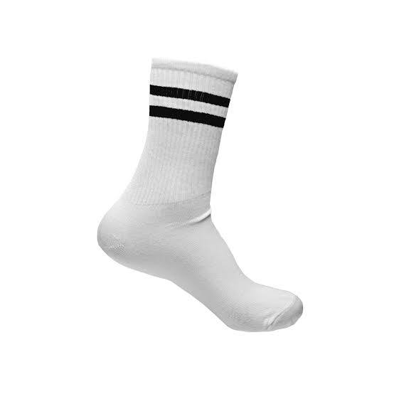 Kaos kaki putih strip hitam