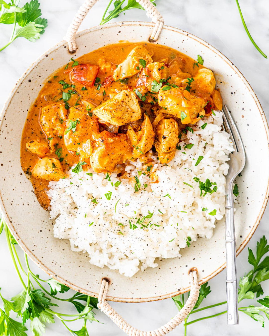 [Frozen] Medium chicken coconut curry (800g—feeds 2)