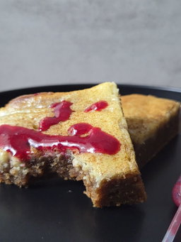 Hojicha Cheesecake Brownies