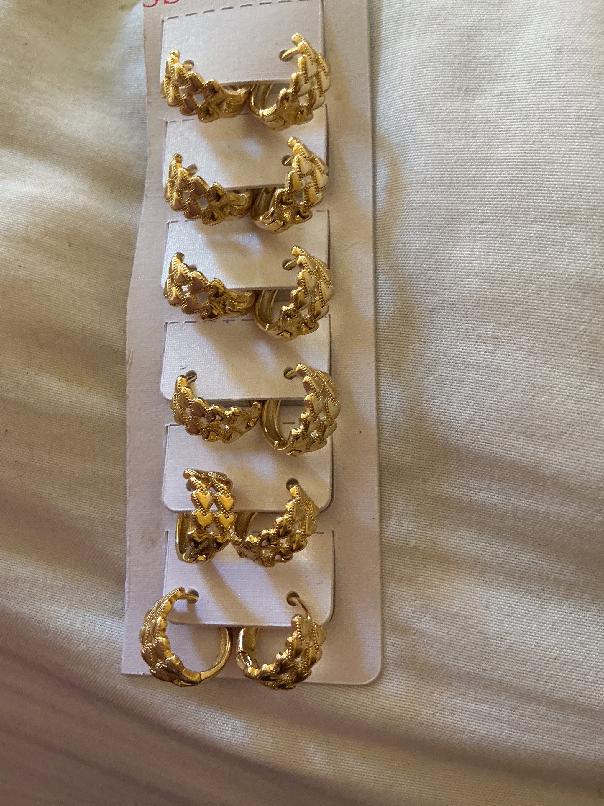 Heart hoop earrings _0