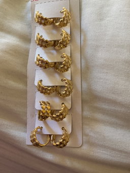Heart hoop earrings 