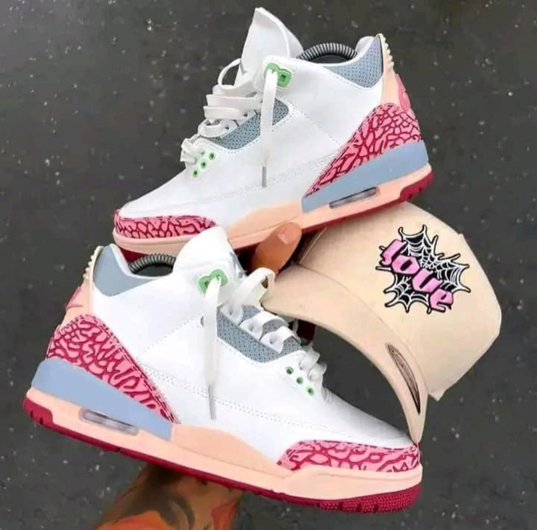 Air Jordan 3 Retro - White / Pink / Elephant Print