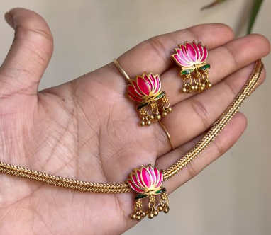 Lotus Haar