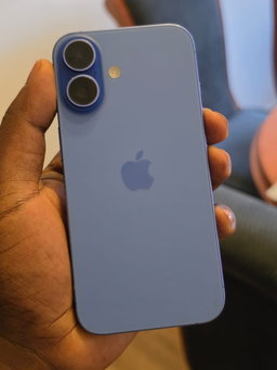 iPhone 16