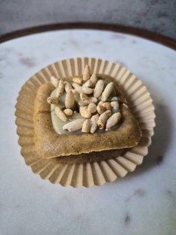 Kinako Genmaicha Mochi Blondies