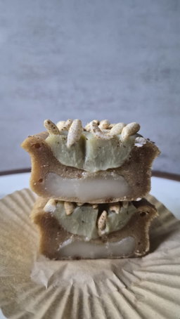 Kinako Genmaicha Mochi Blondies