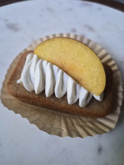 Oolong Peach Financiers