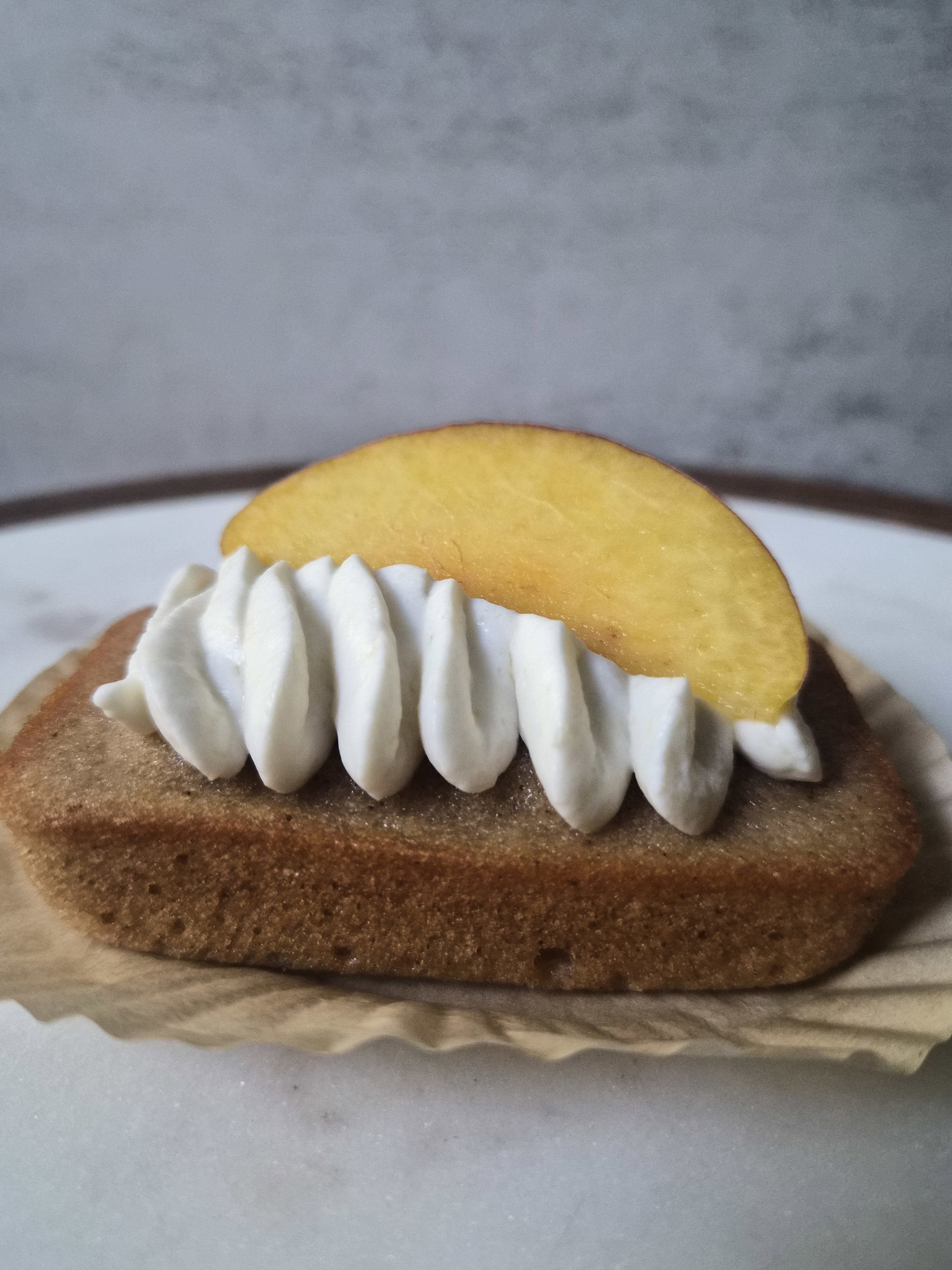 Oolong Peach Financiers_1