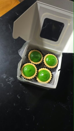 WH Day 2 | Royale Kaya Tarts