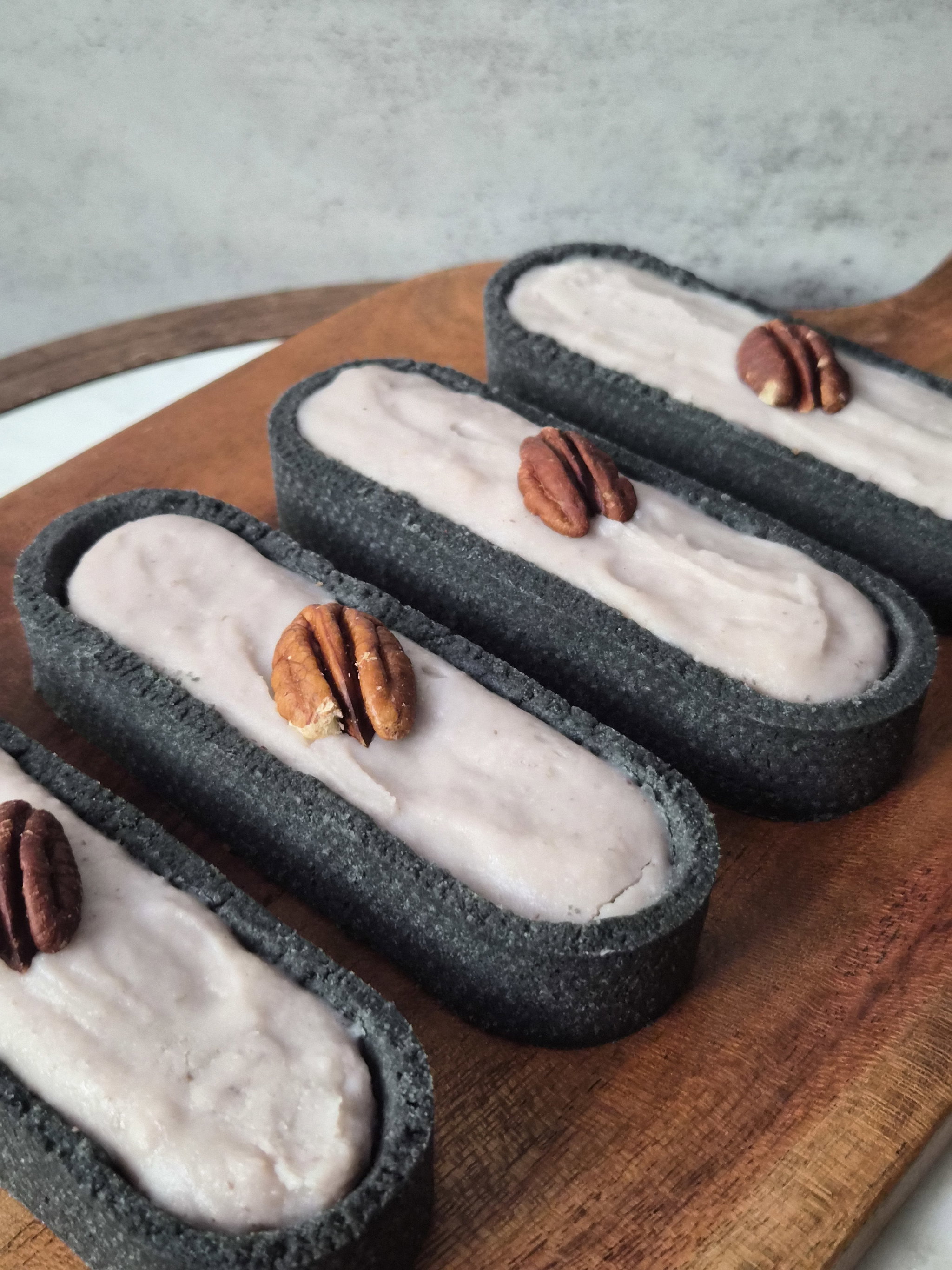Charcoal Pecan Taro Tart_5