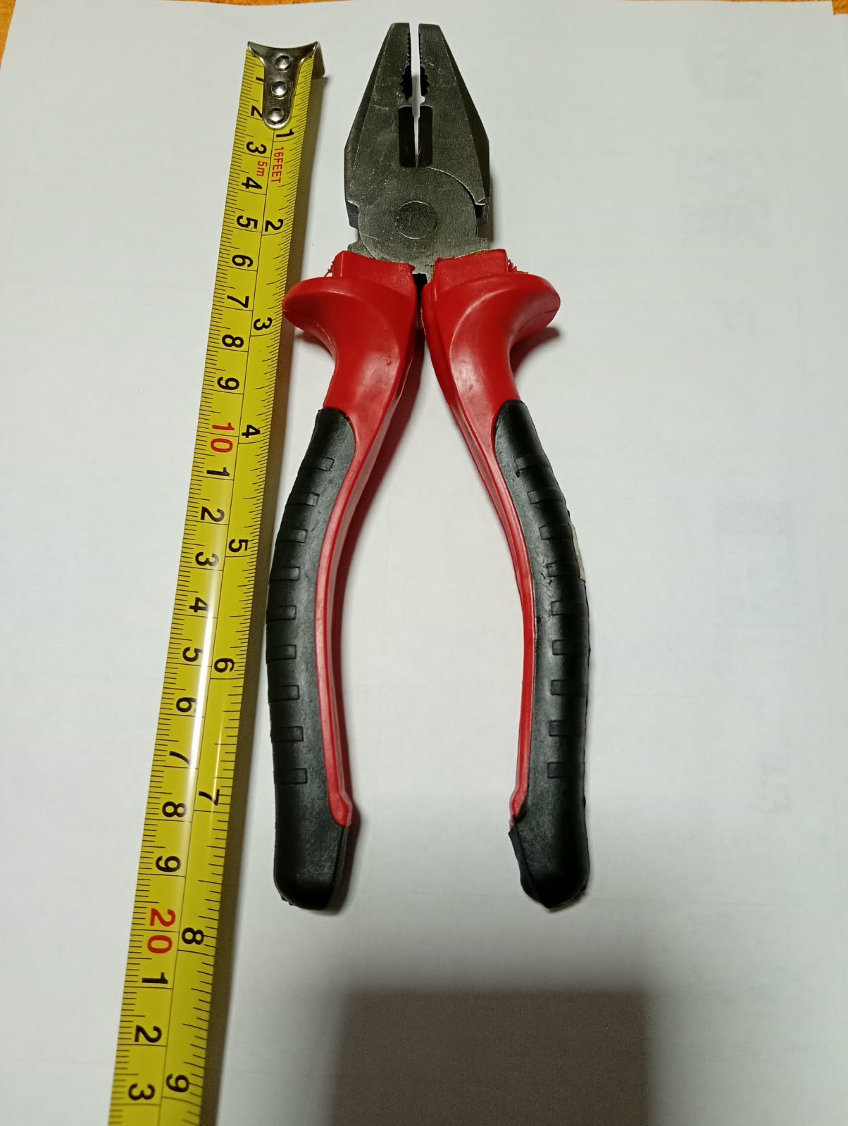 PINZA UNIVERSAL _0