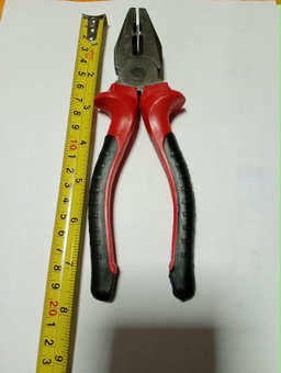 PINZA UNIVERSAL 