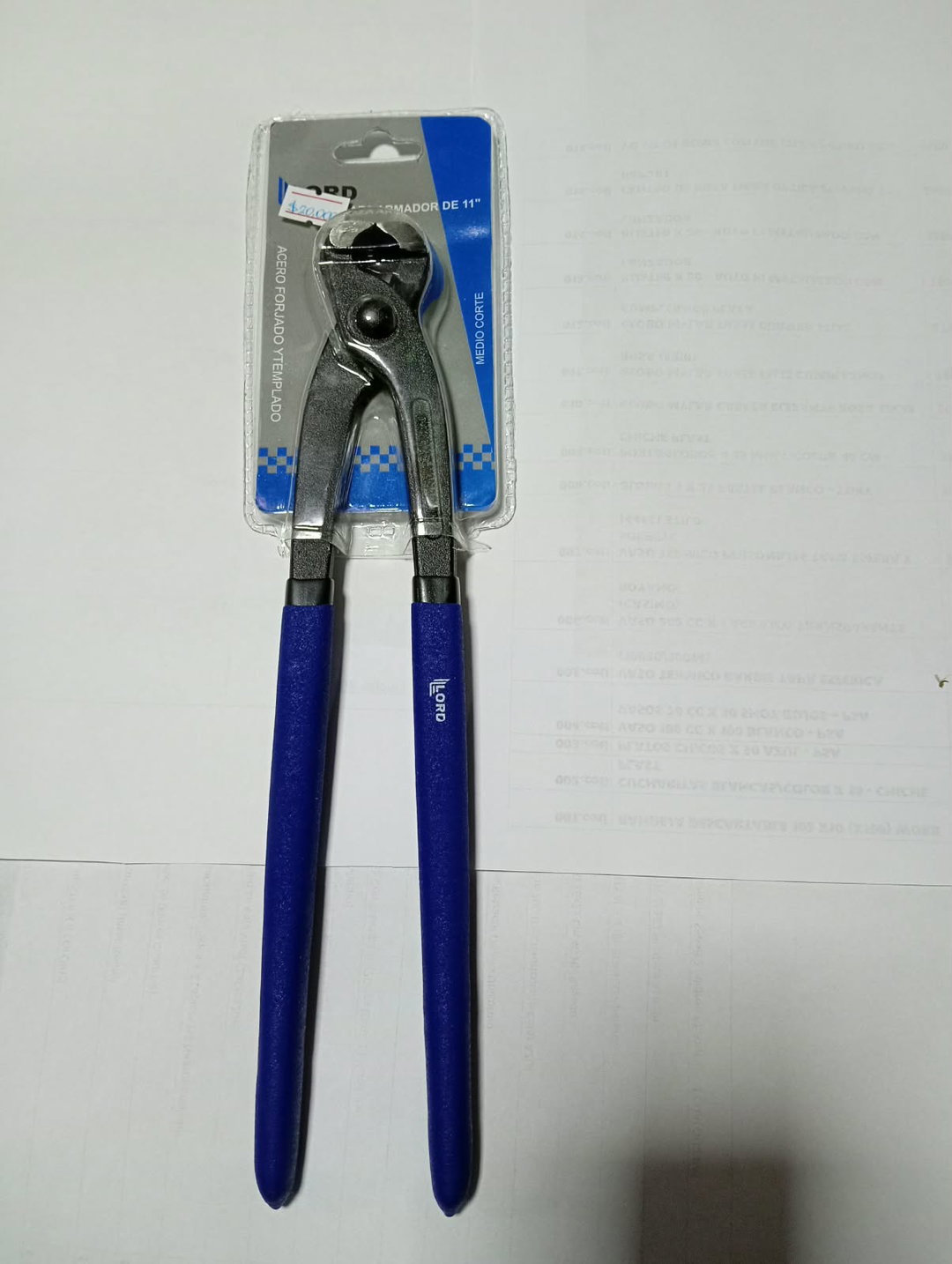 TENAZA MEDIO CORTE N 11