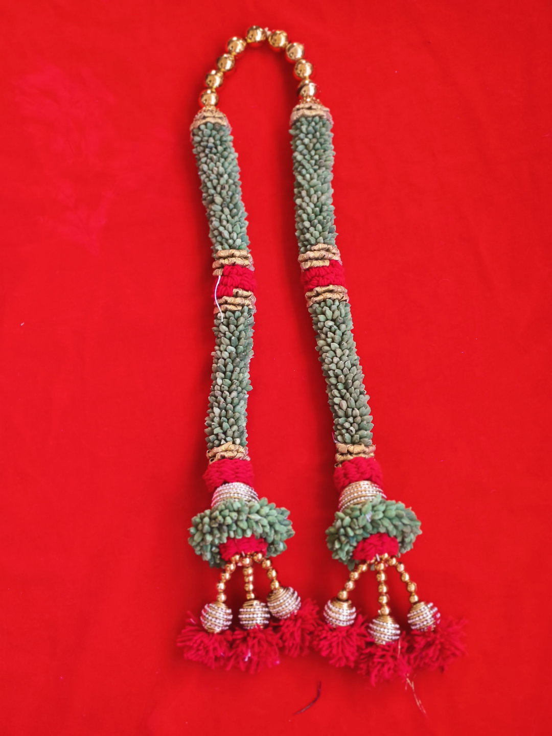 Cardamom Garland