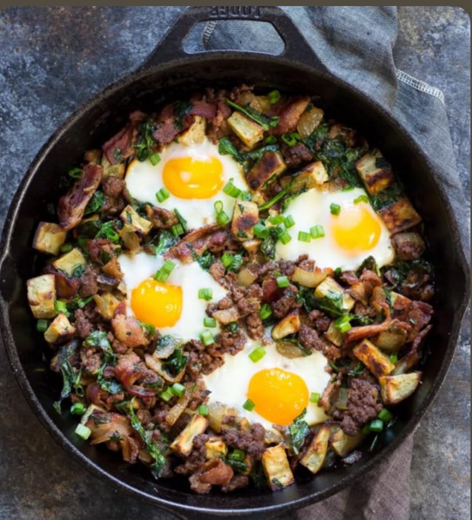 Egg and beef skillet_0