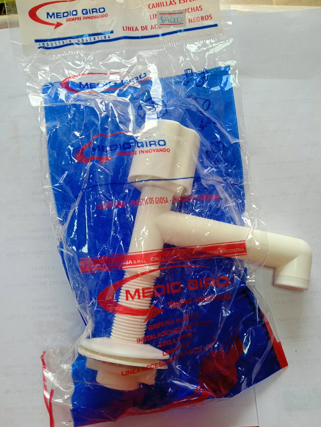 CANILLA PARA LAVATORIO DE PVC