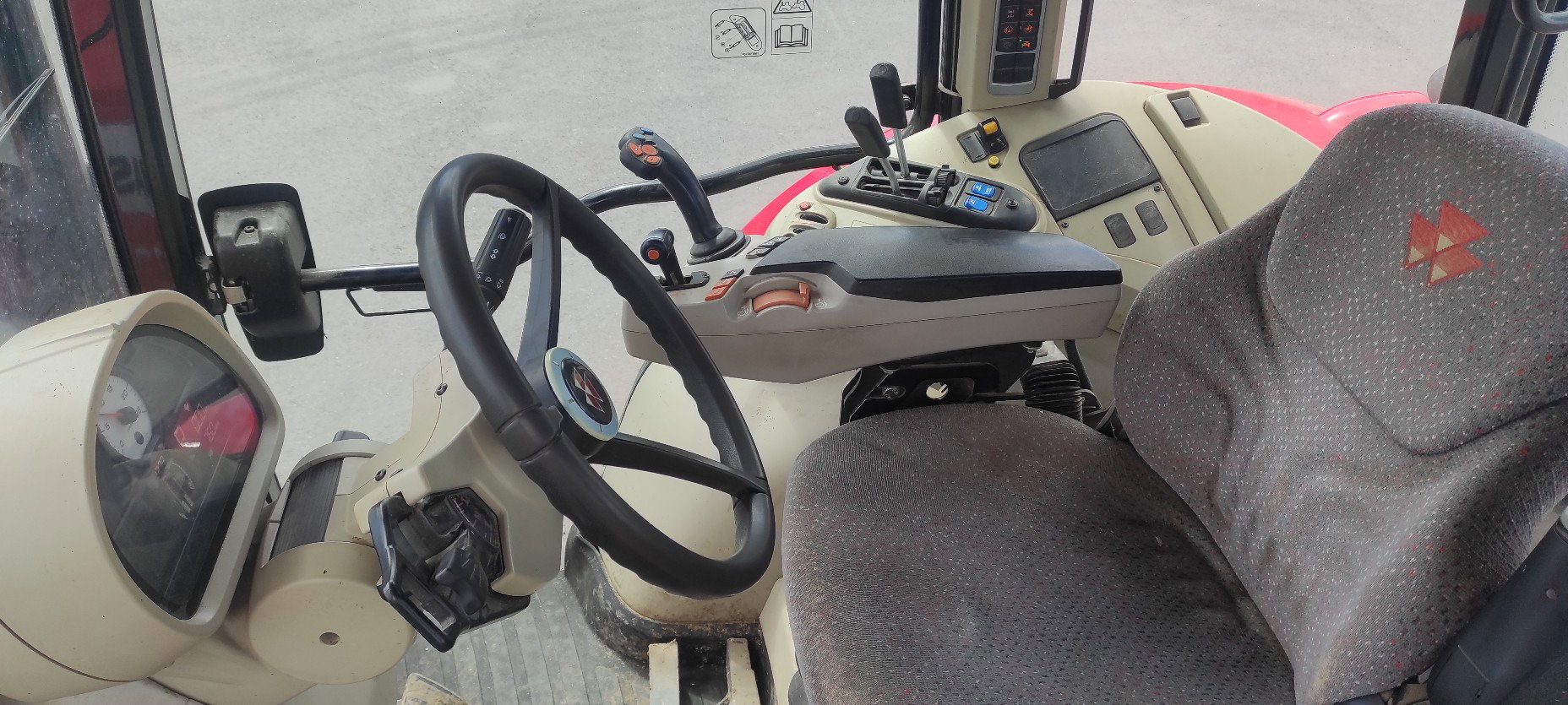 Tractor agrícola Massey Ferguson 6714 S – 2017 – 140 CV – 4.600 h_3