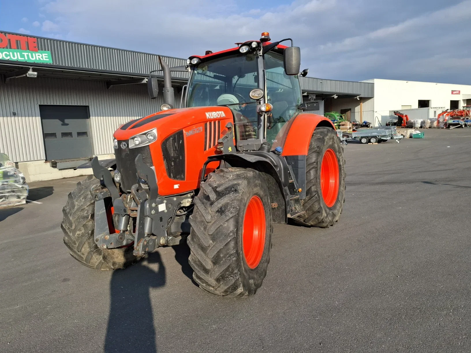 Kubota M6121 2019 – 120 CV + Boost – 5.000 horas_1